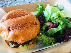 鹅肝牛肉汉堡-Cooking Man(中懋天地店)