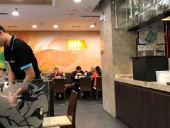 大堂-康师傅私房牛肉面(马泉营奥莱店)