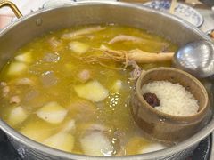 -朴小妹人参鸡汤火锅(长白山万达店)