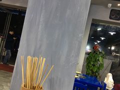 -马路边边·成都串串(翠柏路店)
