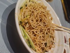 -肥肥虾庄·金牌油焖大虾(杨园滨江时代walk店)