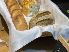 -昆山裕元花园酒店·温莎西餐厅