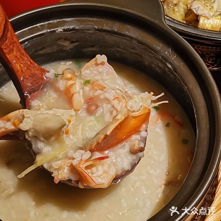 杭州新开的!粥好吃潮汕菜也好吃。