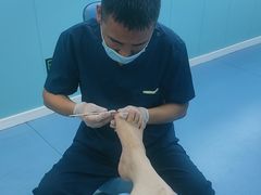 -Andrew指甲专科灰指甲·甲沟炎矫正·3D步态矫形鞋垫定制(浦三路店)