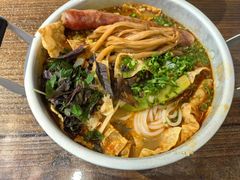 -丽丽三鲜螺蛳粉(田林路店)