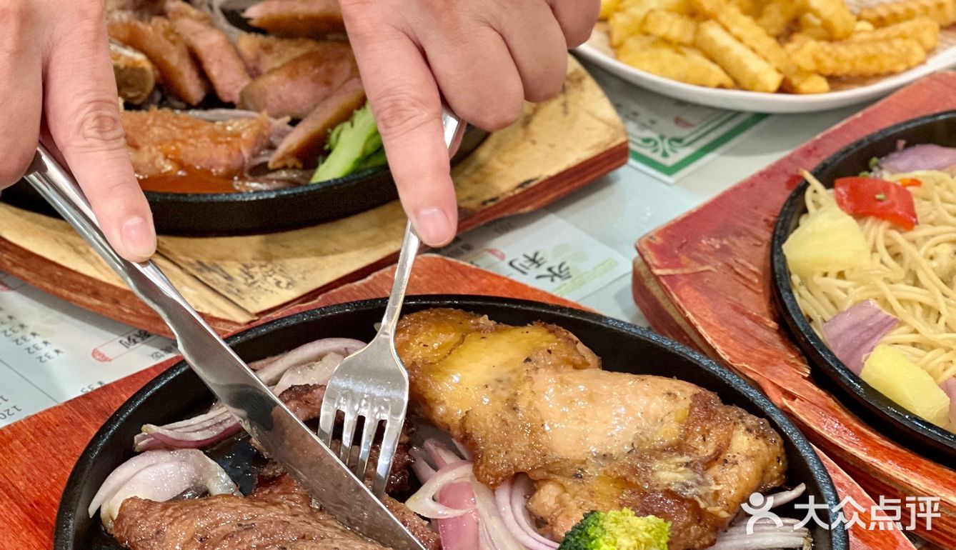 吃到扶🧱走[调皮]好满足哇～