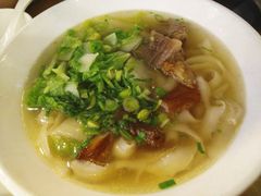 半筋半肉刀削面-台北楚楚园馅饼粥(虹桥南丰城店)