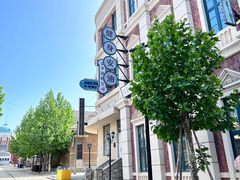 -清风小镇闯关东影视基地