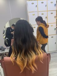 -安蒂护肤造型