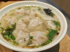 -三好食堂(煎饺·馄饨·肉饼米线·盛世广场店)