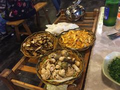 -易门野生菌府·菌海森林(月牙潭公园店)