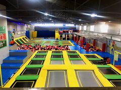 -Bounce Factory反弹工厂蹦床公园(群力店)