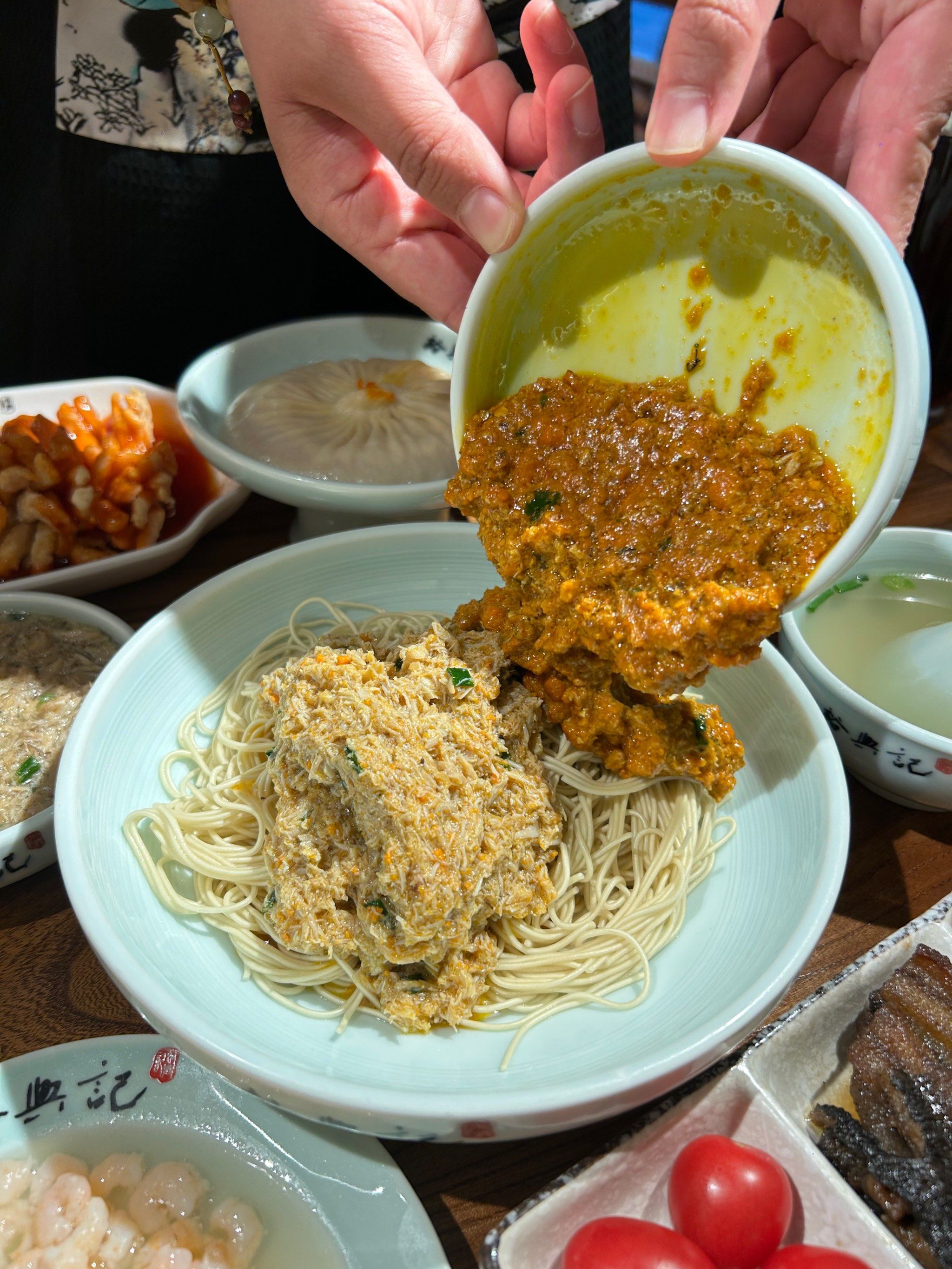 上海百年老店|蟹黄面