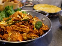 鱿鱼炒五花肉-富乐满韩国正宗炸鸡韩国料理(虹泉路店)