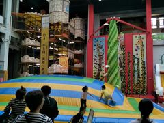 -蒙特利亲子乐园