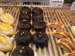 爆浆黑松露软包-烫面包·面包烘焙(绿地缤纷城店)
