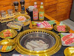 -何发发和牛烧肉·鳗鱼榴莲放题自助(乐峰广场店)