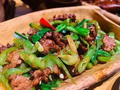 -老滇山寨•云南特色菜•地方菜•民族风情歌舞表演(金碧店)