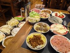 -沸炉重庆老火锅(军事博物馆店)