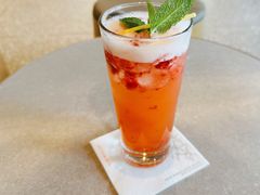 草莓白昼梦-星巴克臻选(上海合生汇1F店)