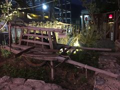 -百里峡七彩艺术小镇