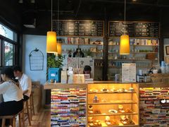 -猫的天空之城概念书店(杭州南宋御街店)