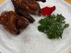 -鹏城人家海鲜酒家·23年老字号(较场尾店)