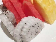 水果-唐拉雅秀酒店-西锦汇空中BBQ·思创餐厅