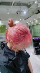 -FRIDAY星期五专业美发沙龙