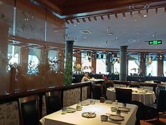 -八府香鸭·啫啫煲(华山路店)