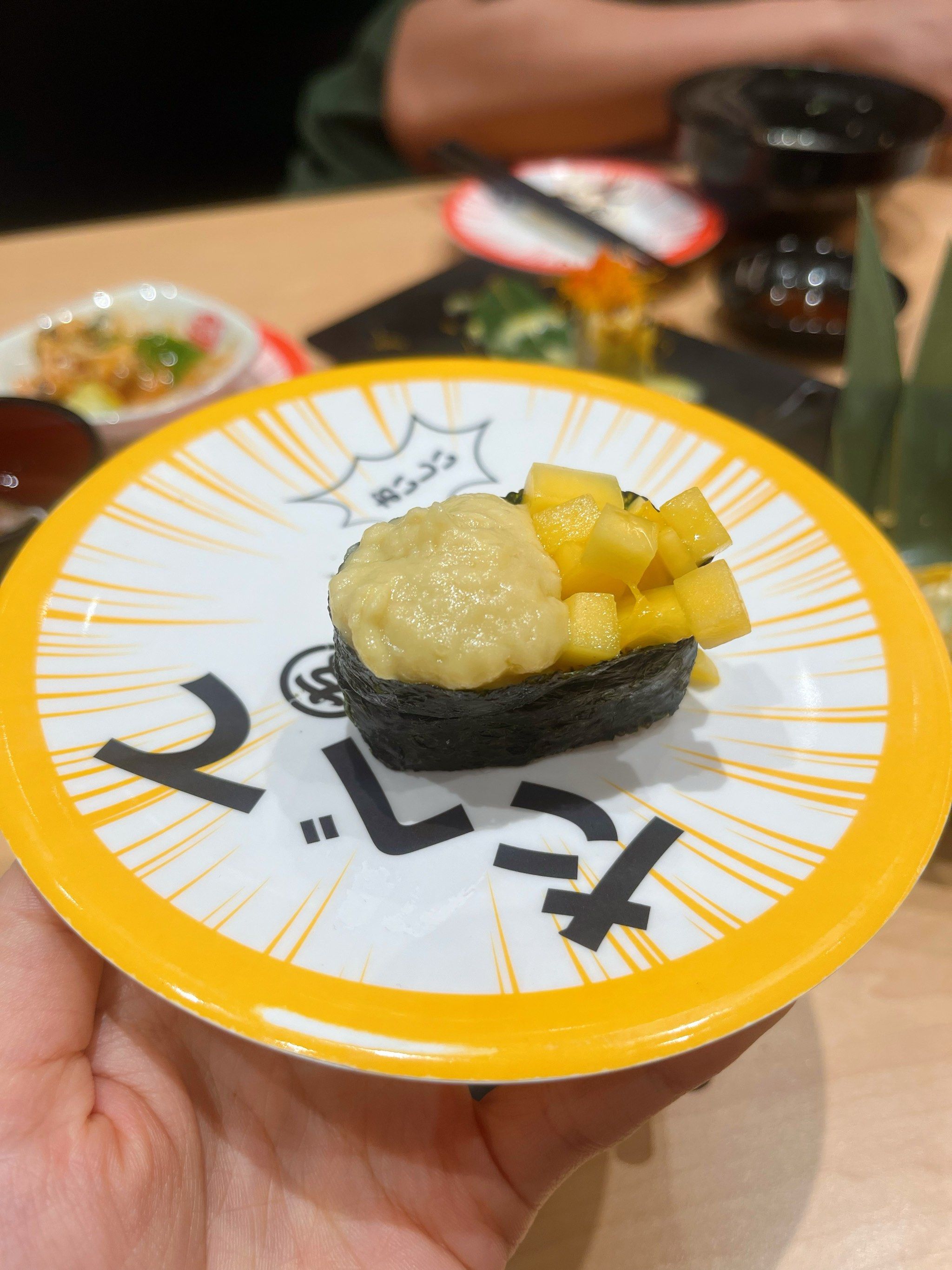 金铂📍吃到了榴莲寿司