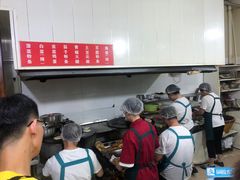 -张吉祥花椒肉火烧(老潍县美食城店)