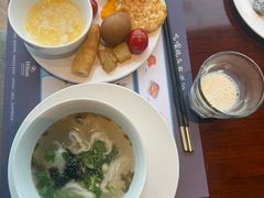-武汉世茂希尔顿酒店·汇·全日餐厅