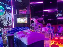 -温莎KTV(珠江路店)