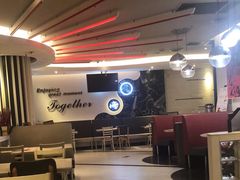 大堂-必胜客(绿地新都会店)