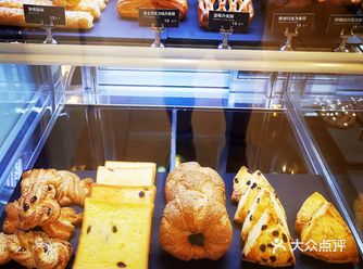 一家宝藏烘焙店，你能想象竟然在这里