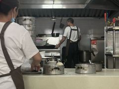 -胡成记口蘑龙眼包子(盐道街店)