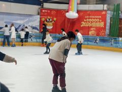 -正佳冰河湾真冰滑冰场