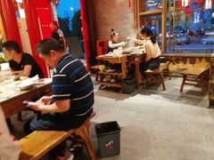大堂-椒香城门口重庆老火锅(美颂广场店)