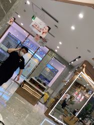 -Meng Lang 梦郎白金店