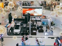 -鸿通城购物中心