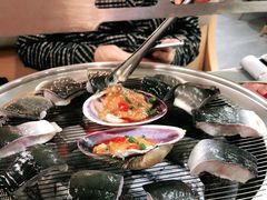 -围炉肉舍•炭烤活鳗•丹东海鲜烤肉(步行街店)