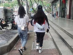 -希岸·轻雅酒店(广州白鹅潭艺术中心花地湾地铁站店)