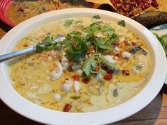 -先启半步颠小酒馆(白麓里店)
