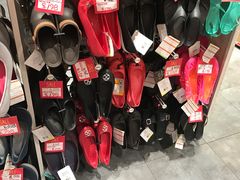 -东荟城名店仓