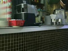 -锦园春香港茶餐厅(西海湾旗舰店)