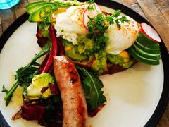 牛油果温泉蛋吐司-O'mills Sourdough Bakery&Bistro(永嘉路店)