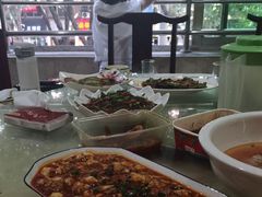 -洪霞餐馆