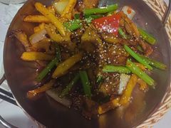 香辣干锅牛蛙-避风塘·老港味餐厅(虹口龙之梦店)