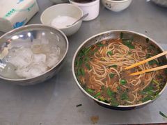 -正宗杨记普洱酸醋米线(总店)